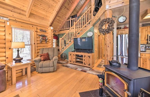 Pinetop-Lakeside House | 2-Acre Cabin in Pinetop-Lakeside with Fenced Yard