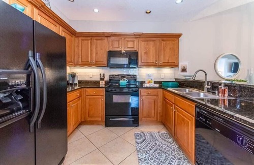 Seagrove Beach Condo | 2 Adult Bikes! Walk to Pool & Beach! Heart of Seagrove - Summer Breeze at Seagro