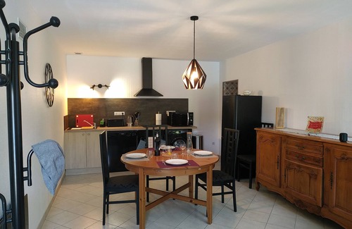 Berson House | 2 apartments with private heated pool and Jacuzzi!