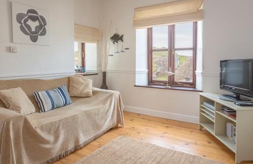 Hope-Cove House | 2 Armada House