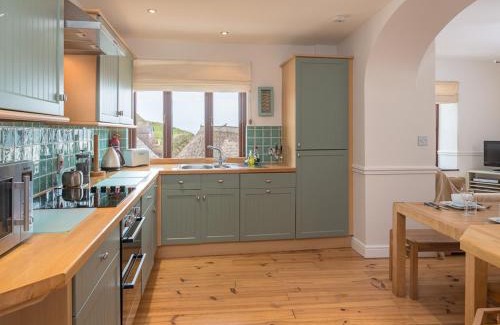 Hope-Cove House | 2 Armada House