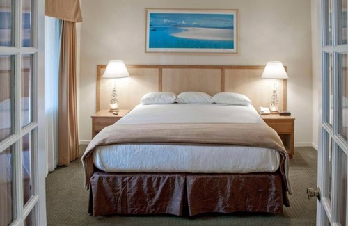 Avila Beach Hotel | 2 Avila Beach Rooms w/Pool, Free Parking + Full Kitchen & Balcony