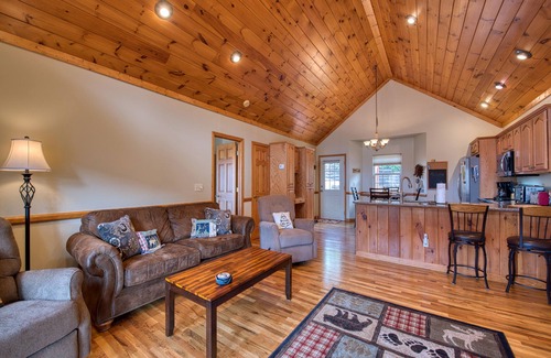 Waynesville Cottage | 2 BD 2 BA Cottage, Paved Access, Close to Town, Super Views, Cable, WIFI,