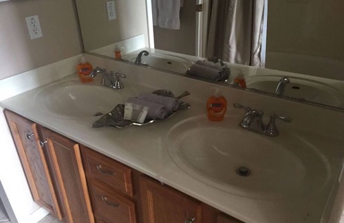 Superstition Lakes Condo | 2 bd/2ba Condo with enchanting Lake Views, Golf, Pool and Sunsets galore....