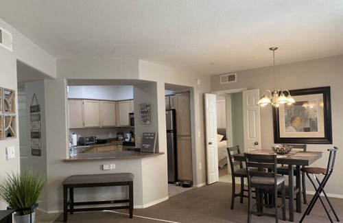 Encanto Condo | 2 Bd/2Ba in Central Phx with a private patio, 2 pools, 2 hot tubs gated complex!