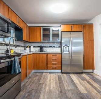 Allapattah Apartment | 2 BD Home w/Private Parking, Private Yard & W/D