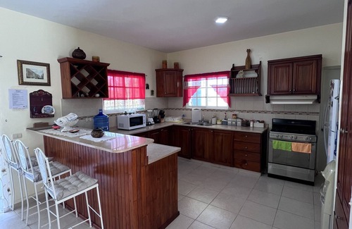 Barrio El Hospital Villa | 2 BDR 3 Beds Villa w/Pool and Jacuzzi - 2 minutes from the beach!