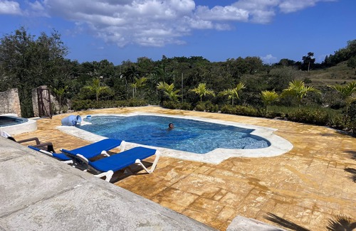 Barrio El Hospital Villa | 2 BDR 3 Beds Villa w/Pool and Jacuzzi - 2 minutes from the beach!