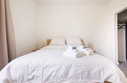 Flamingo/Lummus House | 2 Bdr and 1 Bth CHIC and COZY Apartment on Collins Ave