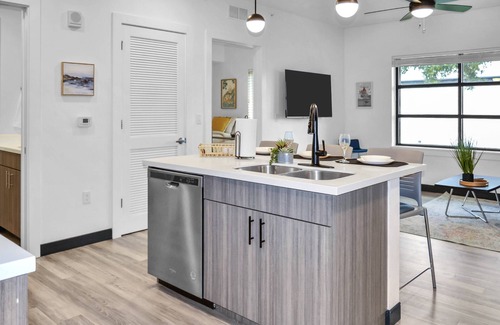 Zephyrhills Condo | 2 BDR Condo Steps from Tennis, Pickleball and Wellness Center