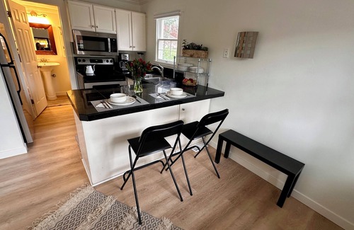 North Park City Apartment | 2 bdrm + 2 bath apartment in Park City proper with fast WiFi