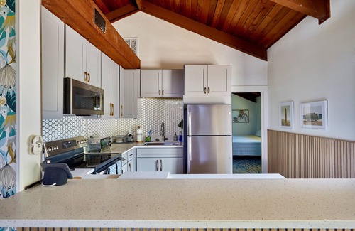 Indian River Estates House | 2 Bdrm Treasure Coast Bungalow Near to the Beach