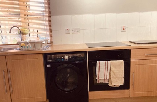 Kidderminster House | 2 Beautiful Apartments in One House with Terrace