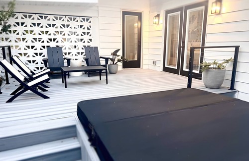 St. Augustine Apartment | 2 Bed, 1 Bath, Private deck, Hot tub
