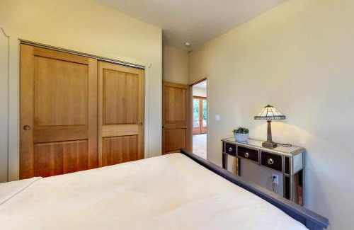 Gold Beach House | 2 Bed 1 Bath Vacation home in Gold Beach