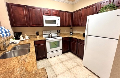 Davenport House | 2 Bed 2 Bath Condo in Tuscana Resort