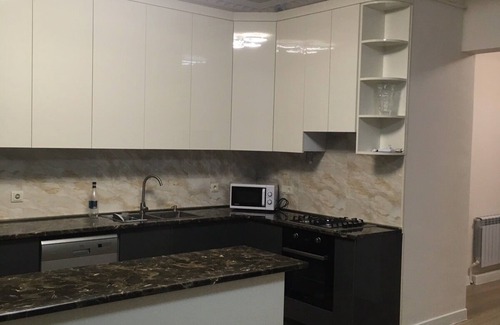 Kentron Apartment | 2 bed 2 bath Downtown 100Sqm