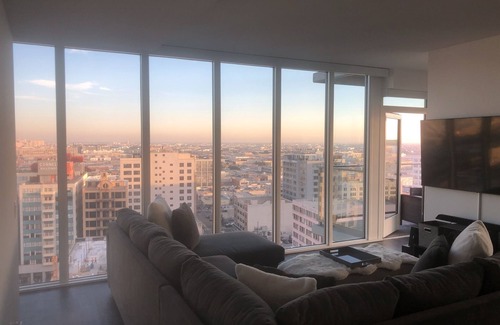 Bunker Hill Condo | 2 Bed+2 Bath+ Penthouse + Private Balcony