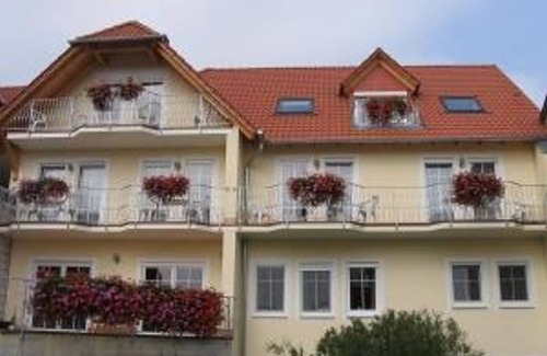Bad Duerkheim Apartment | 2-bed apartment/balcony, 1-room apartment, attic, AP1 - Ferienwohnungen Dehn