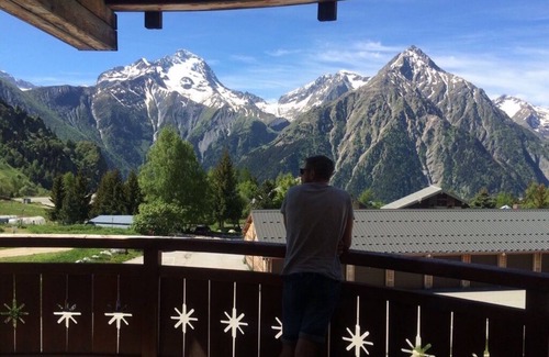 Les Deux Alpes Apartment | 2 Bed Apartment with great views and backs onto the Diable ski lift