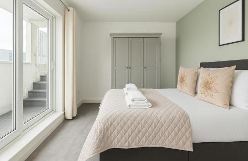 Isle of Dogs Apartment | 2 Bed Apartment in Canary Wharf