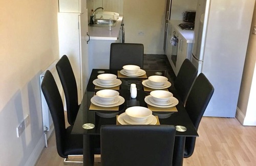 Alibon Apartment | 2 bed apartment in Dagenham, London