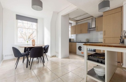 Whitechapel Apartment | 2 Bed Apartment in Shoreditch