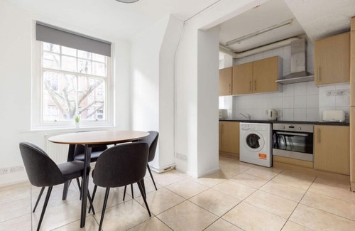 Whitechapel Apartment | 2 Bed Apartment in Shoreditch