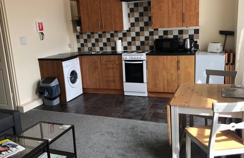 Castle Apartment | 2 Bed apartment with a Sea View.