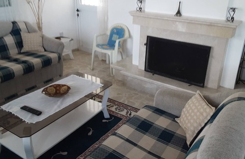 Karsiyaka Apartment | 2 bed apartment with great views