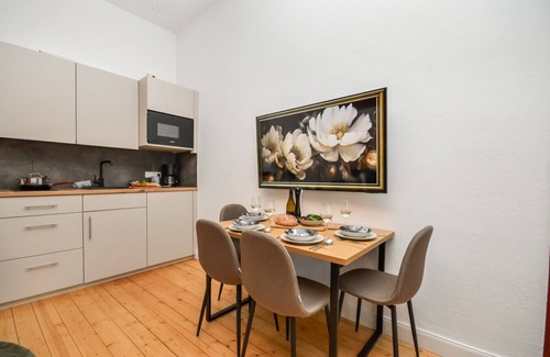 Bielefeld Apartment | 2-bed apartment with own kitchen & laundry room