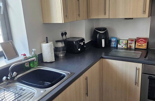 Castle Apartment | 2 Bed Appt - City Centre - Private Balcony