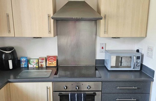 Castle Apartment | 2 Bed Appt - City Centre - Private Balcony