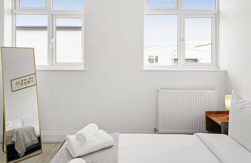 Uxbridge South Apartment | 2 Bed Apt|Leisure|Families|Uxbridge