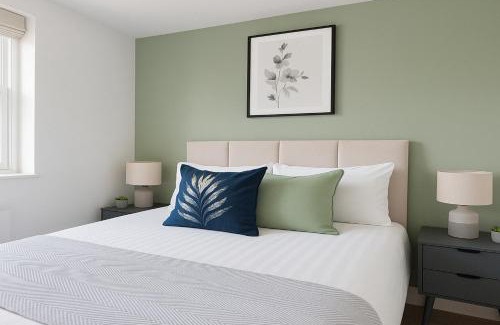 Fulham Apartment | 2 Bed Balcony Flat in Fulham