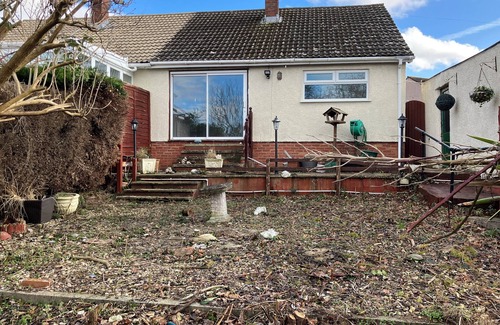 Hanham House | 2 Bed bungalow in Bristol