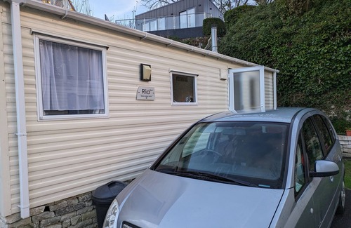 Isle of Portland Ski Chalet | 2 bed caravan in Portland Dorset sleeps 4