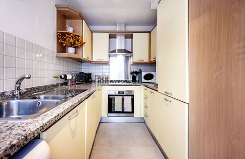 Covent Garden Apartment | 2-Bed City Gem in the heart of London Landmarks!