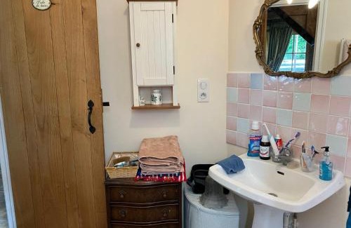 Saint-Cyr-les-Champagnes House | 2 Bed Cottage-Sleeps 4-Garden-Fireplace-Pets