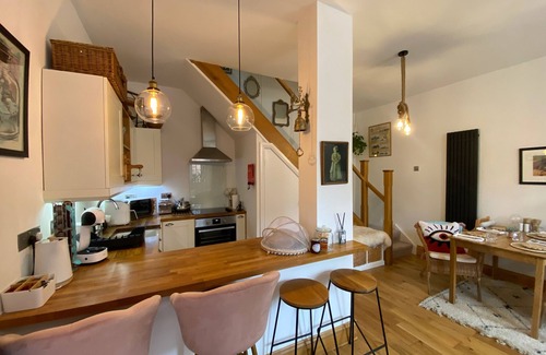 Tynemouth Cottage | 2 Bed Cottage - Sleeps 4 - Wifi - Parking