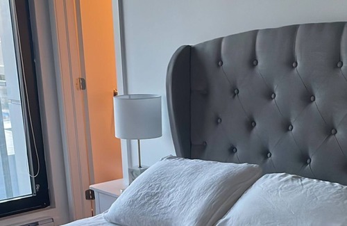 Shaughnessy Village Apartment | 2 Bed downtown mtl