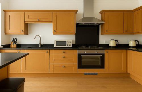 North Richmond Apartment | 2 Bed Flat by Richmond Park