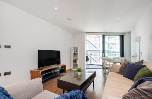 Nine Elms Apartment | 2 Bed Flat Big Ben View