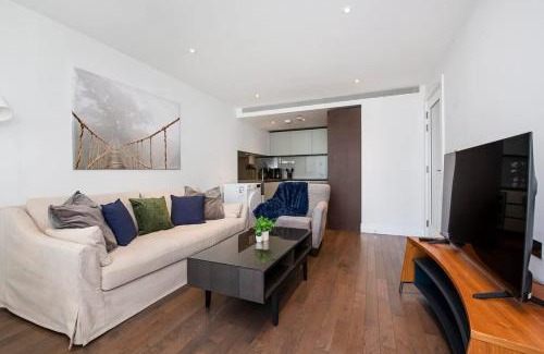 Nine Elms Apartment | 2 Bed Flat Big Ben View