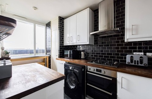 Shoreditch Apartment | 2 Bed Flat near Tower Bridge