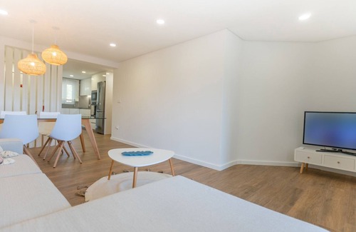 Alpouvar Condo | 2 Bed Ground Floor Apartment