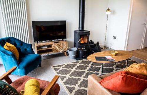 Pistyll House | 2 Bed Ground Floor Apartment - 3 Plas