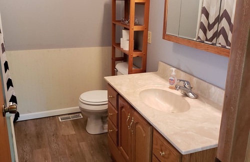 Cheboygan House | 2 bed home secluded on a wooden lot, 5 minutes from Mackinaw City! Sleeps 7-10!