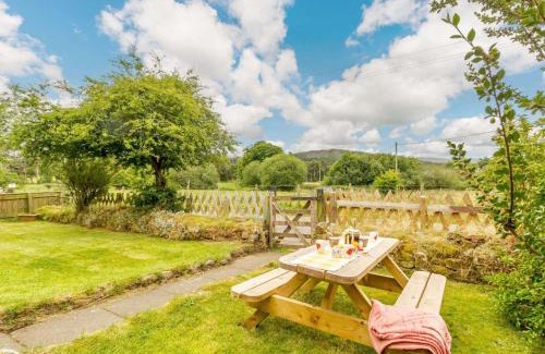Hallington House | 2 Bed in Bellingham 89086