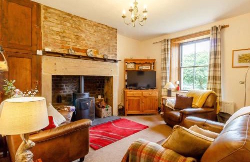 Hallington House | 2 Bed in Bellingham 89086